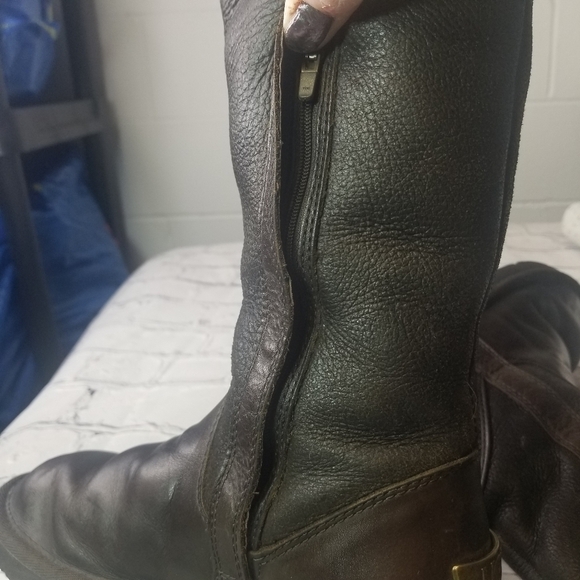 Ugg Locarno 5191 brown leather boots - Picture 5 of 13